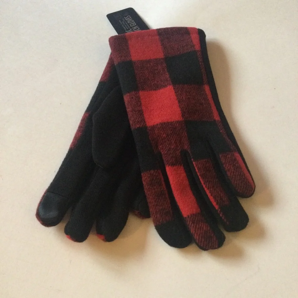 DAVID AND YOUNG Tech Touch Northcrest Gloves RED AND BLACK BUFFALO PLAID OS NWT